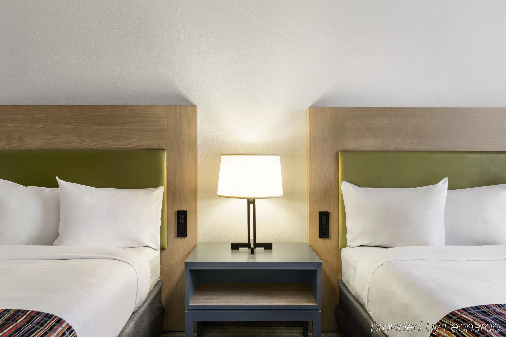 Country Inn & Suites By Radisson, Wausau, Wi Schofield Экстерьер фото